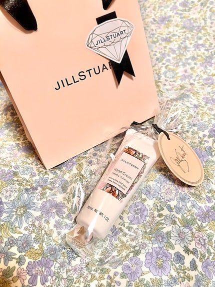 ハンドクリーム ピーチーチュベローズ/JILL STUART/ハンドクリームの人気ショート動画