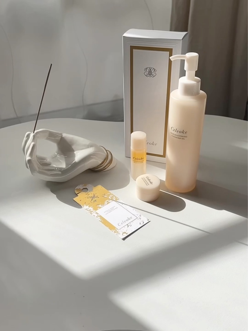 カームブライトニング クレンジングオイル/Celvoke/オイルクレンジングの動画クチコミ3つ目