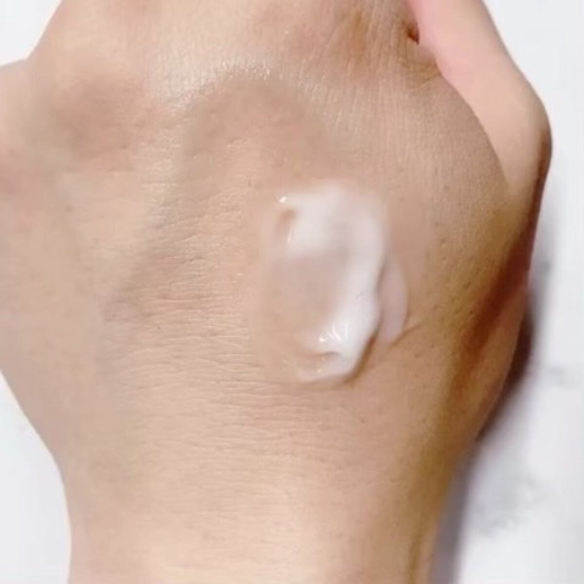 オールインワン フェイスクリーム MEN/MARIÉLAN/オールインワン化粧品の動画クチコミ3つ目