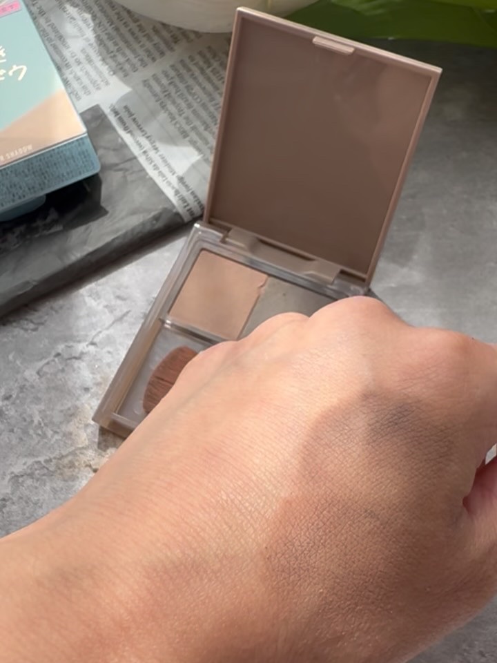 あざむきヘアシャドウ 万能ブラウン/pdc/シェーディングの動画クチコミ2つ目