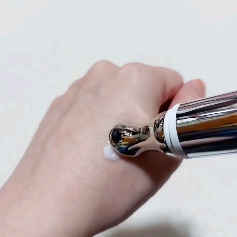 デュアルダムガーラックビタCオートアイクリーム/Dr.Twenty Project/アイケア・アイクリームを使ったクチコミ（3枚目）