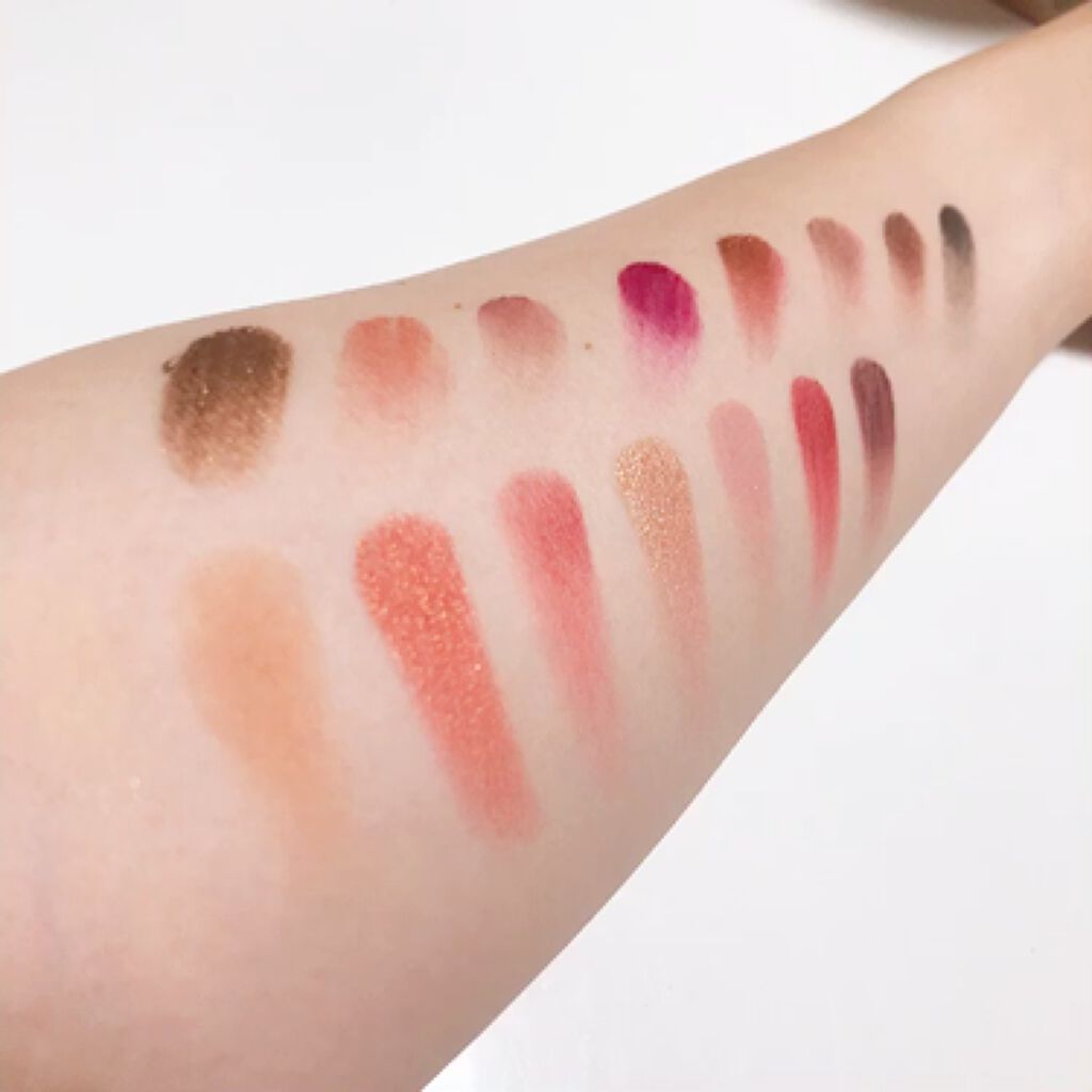 CHARM 16 COLOR EYESHADOW PALETTE/IMAGIC/アイシャドウパレットの動画クチコミ2つ目