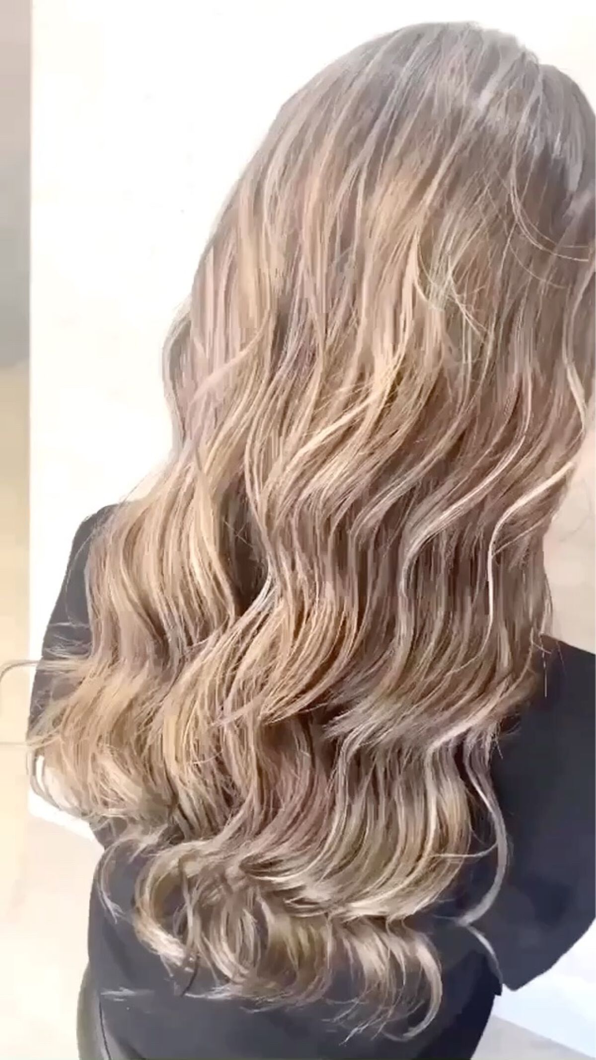 #ホワイトネイル,#大理石ネイル,#ブラウンネイル,#冬ネイル,#ニュアンスネイル,#きれいめネイル,#インクネイルのネイルデザイン