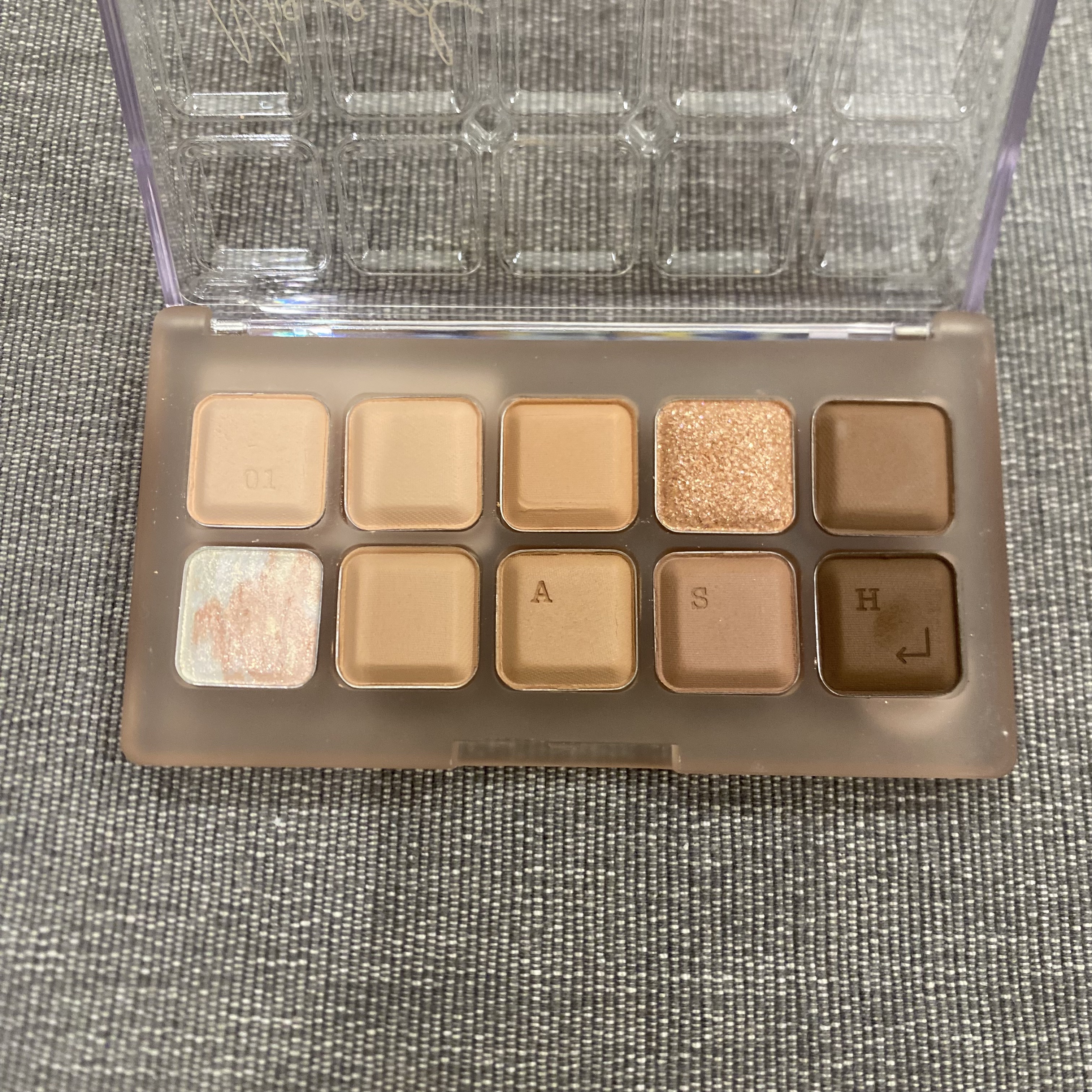 ムードキーボード/lilybyred/アイシャドウパレットの動画クチコミ2つ目