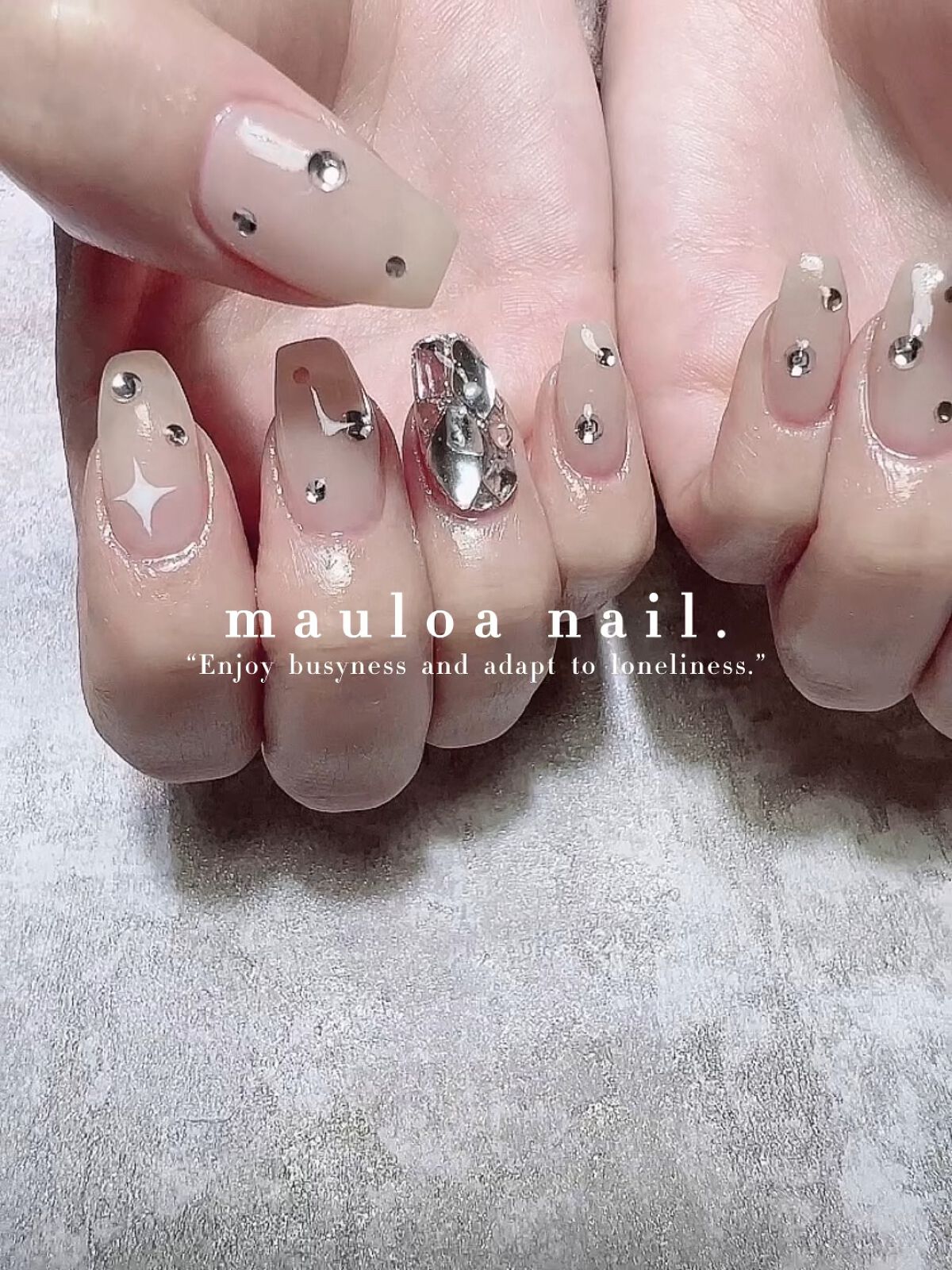 #ネイル,#冬ネイル,#アートネイル,#海ネイル,#ミラーアートネイル,#ニュアンスネイル,#くすみカラーネイル,#サマーネイル,#ジュエリーネイル,#ミラーネイル,#牛柄ネイル,#スタッズネイル,#太陽ネイル,#天王寺ネイル,#シンプルネイル,#結晶ネイル,#手書きネイルのネイルデザイン