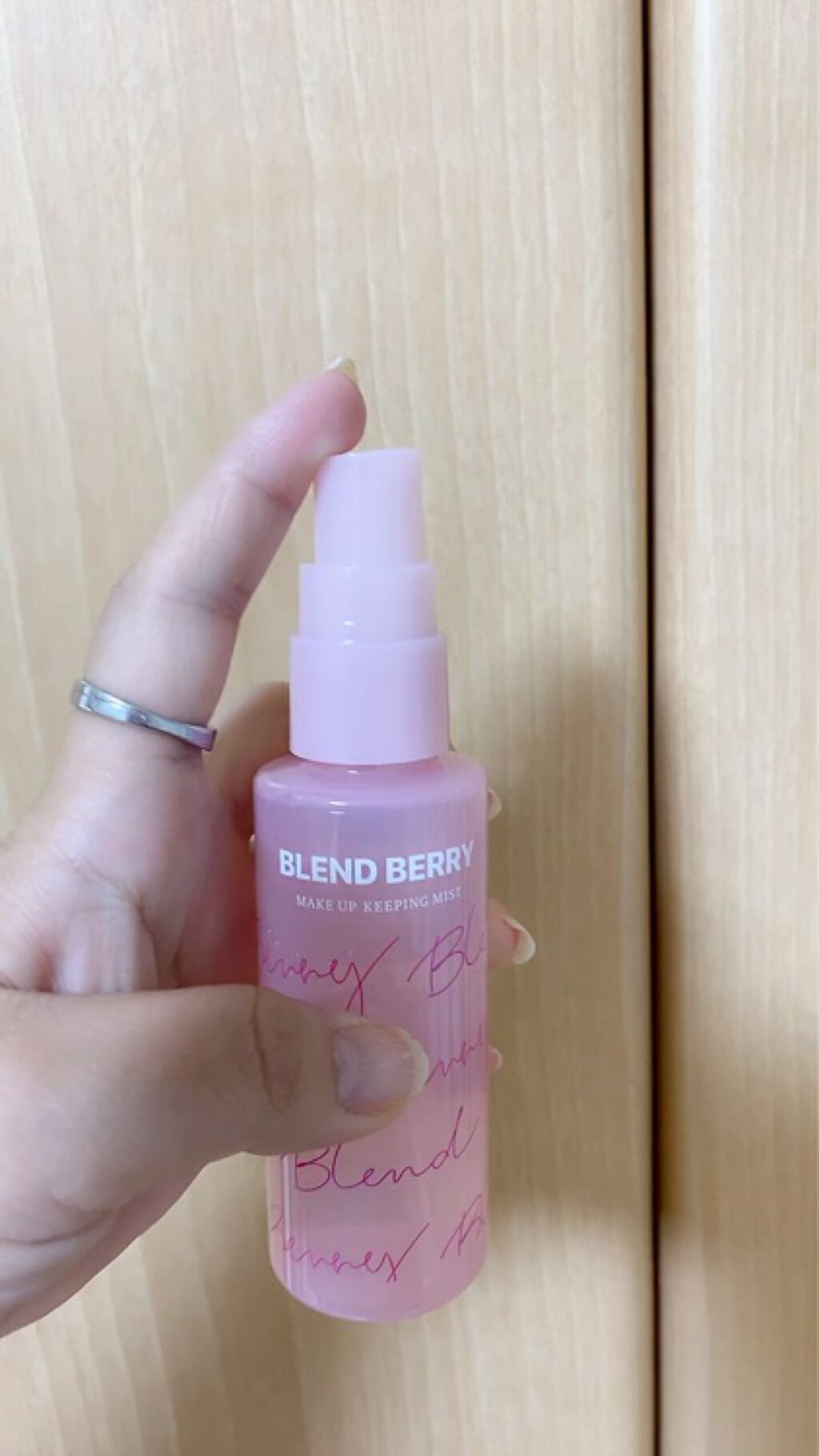 メイクアップ キーピング ミスト/BLEND BERRY/フィックスミストを使ったクチコミ（3枚目）
