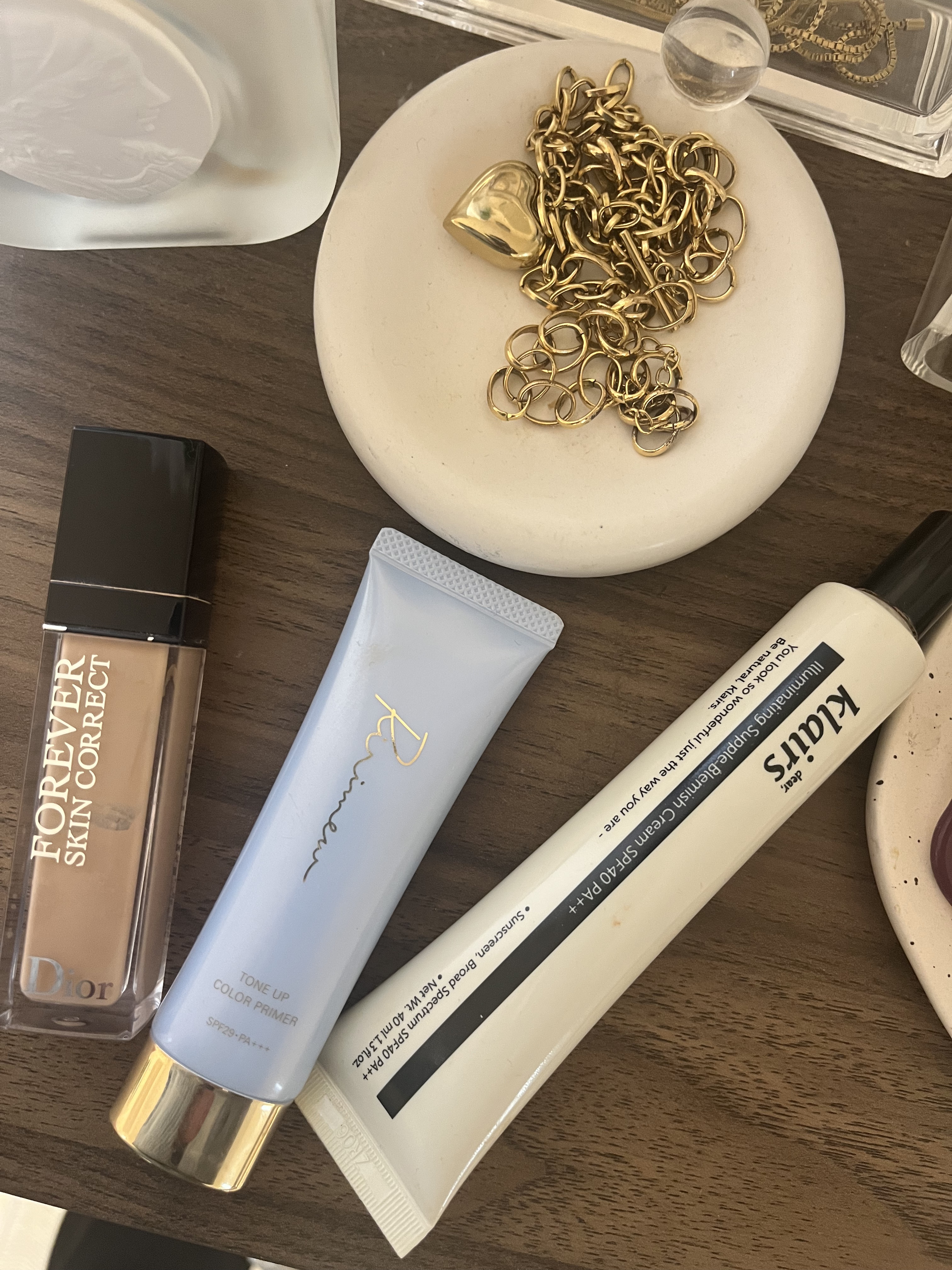 ディオールスキン フォーエヴァー スキン コレクト コンシーラー/Dior/リキッドコンシーラーの人気ショート動画