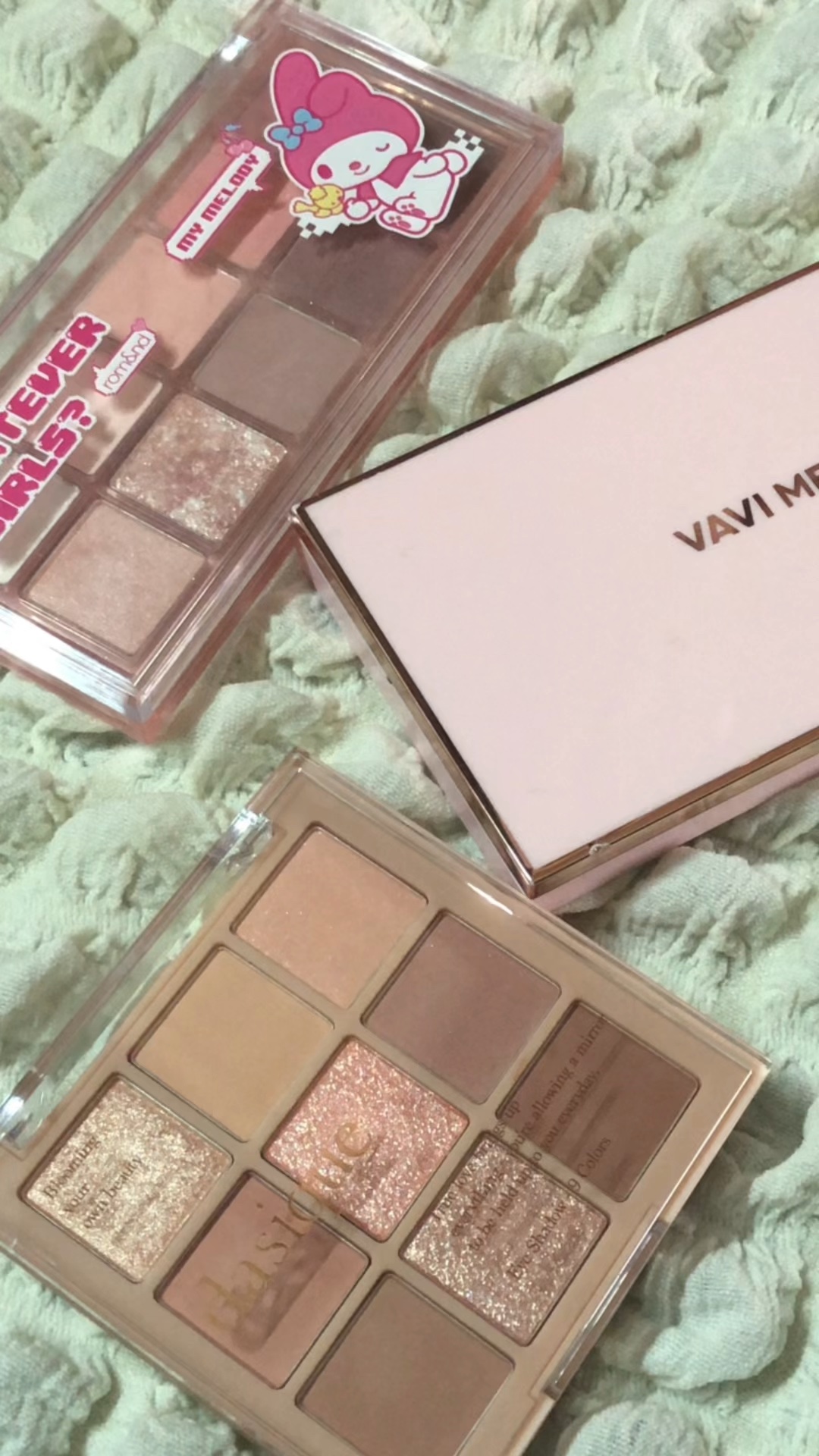 バレンタインボックス3ローズモーメント/VAVI MELLO/アイシャドウパレットの人気ショート動画