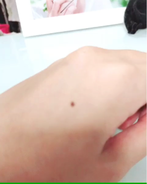 ホワイトニングゼリーエッセンス EX/アクアレーベル/オールインワン化粧品を使ったクチコミ(2枚目)