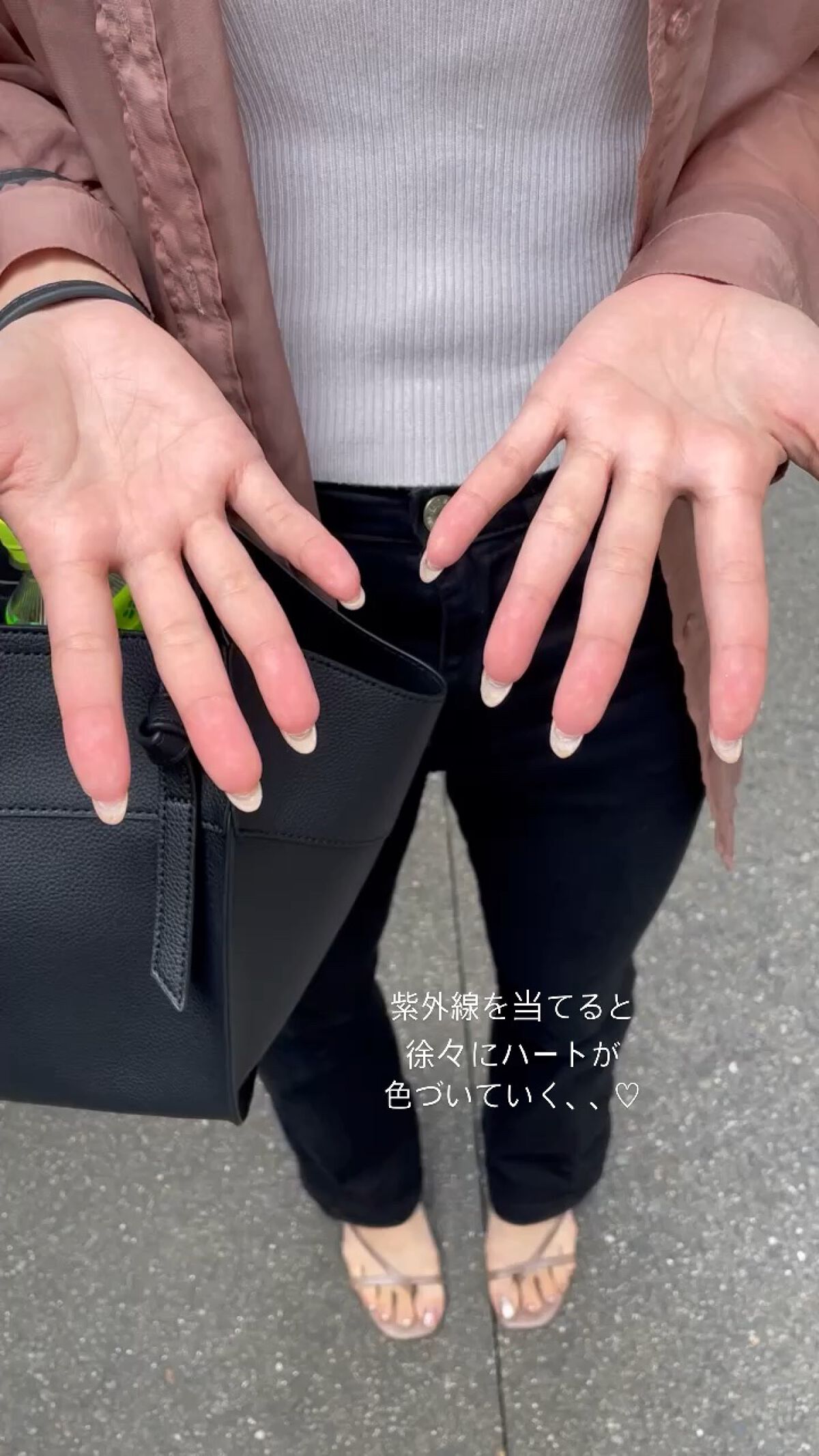 #ハートネイル,#韓国ネイル,#ポップネイル,#ラメネイルのネイルデザイン