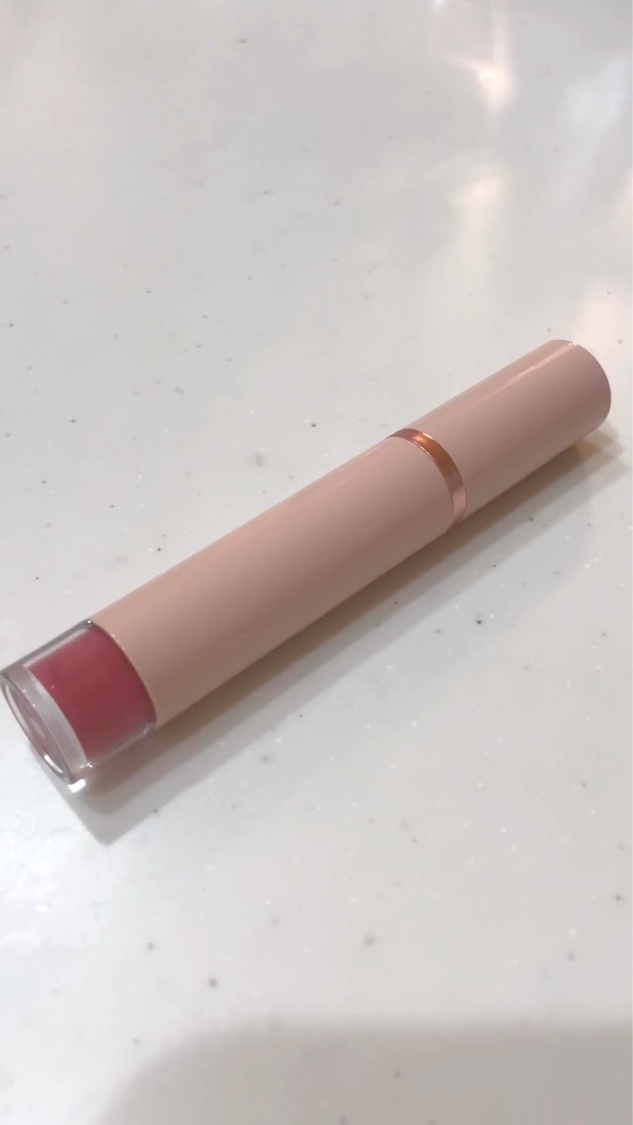 ムードインハンサーウォーターリキッドグロウ/hince/口紅の動画クチコミ1つ目