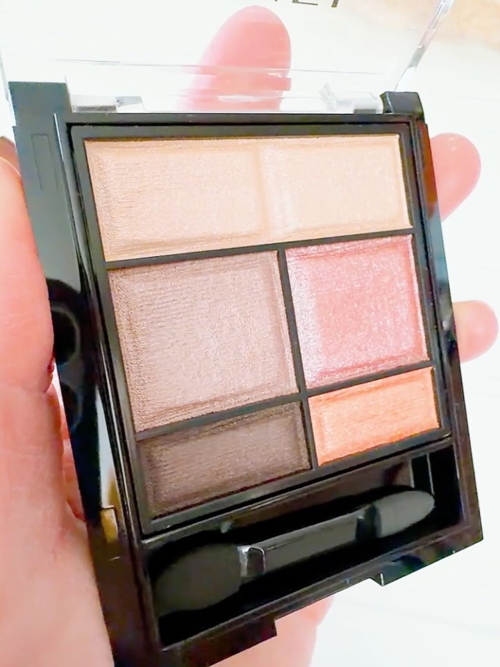 ワンダー スウィート アイシャドウ/リンメル ロンドン/アイシャドウパレットを使ったクチコミ（3枚目）