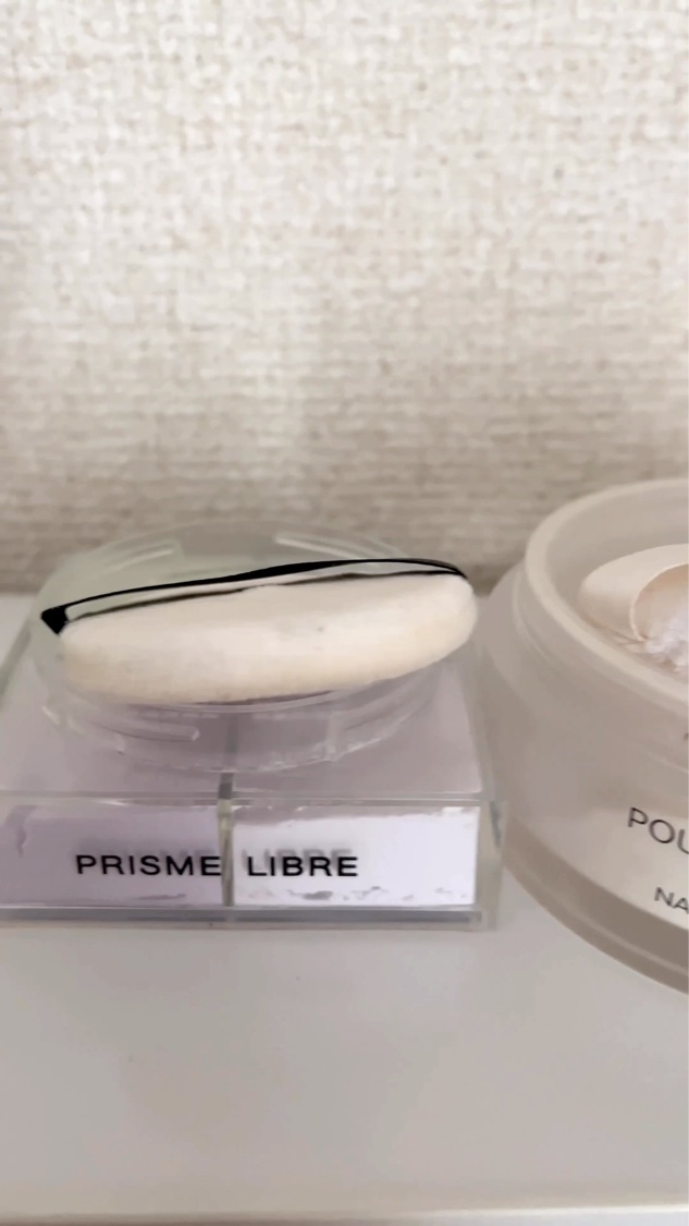 プードゥル ユニヴェルセル リーブル N/CHANEL/ルースパウダーの動画クチコミ3つ目