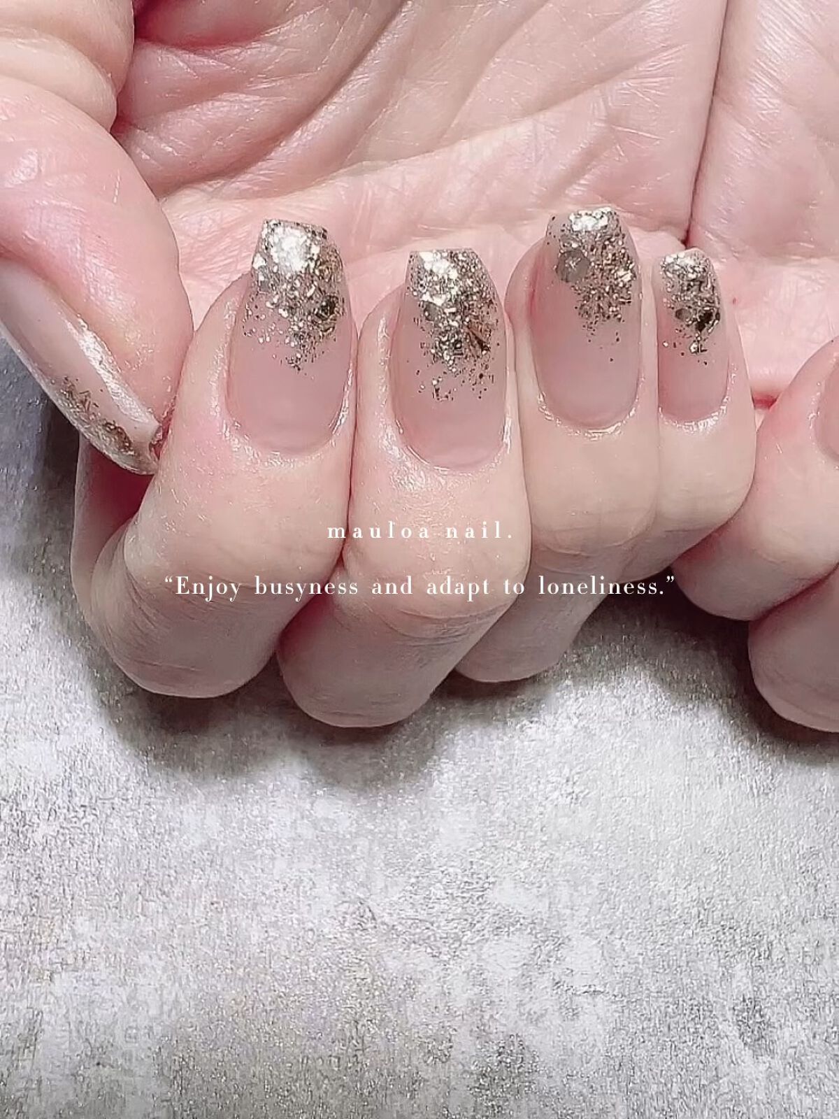 #ネイル,#冬ネイル,#アートネイル,#海ネイル,#ミラーアートネイル,#ニュアンスネイル,#くすみカラーネイル,#サマーネイル,#ジュエリーネイル,#ミラーネイル,#牛柄ネイル,#スタッズネイル,#太陽ネイル,#天王寺ネイル,#シンプルネイル,#コミック柄ネイル,#結晶ネイルのネイルデザイン