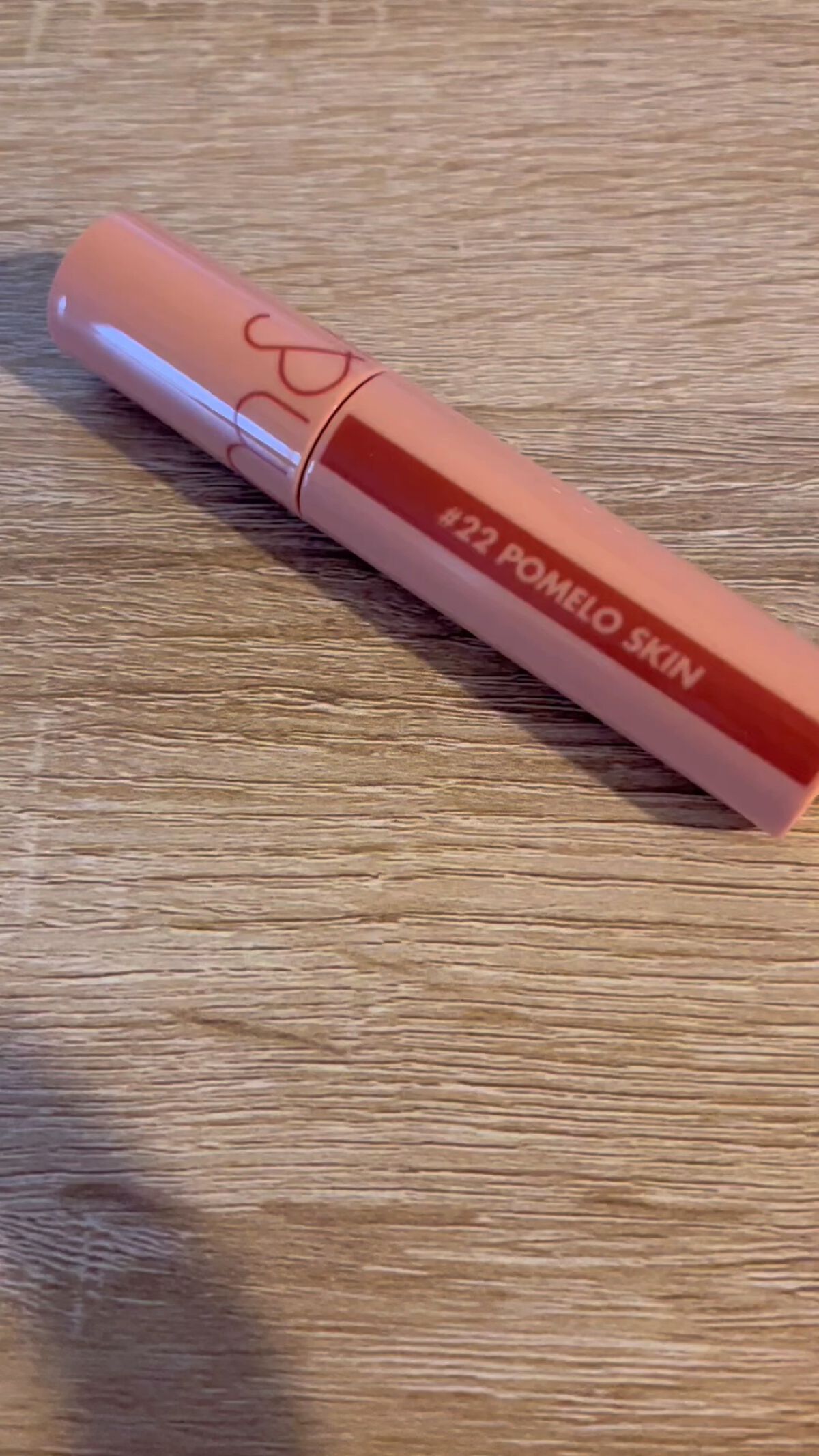 ジューシーラスティングティント/rom&nd/リップティントの動画クチコミ5つ目