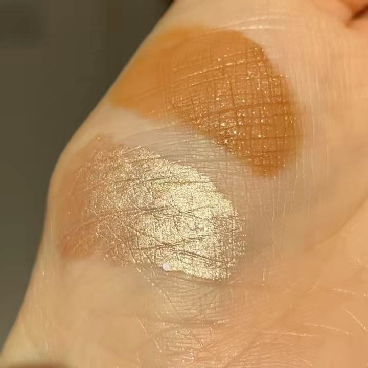 アミュチア セレクトタッチアイシャドウ/クラブ/リキッドアイシャドウの動画クチコミ4つ目