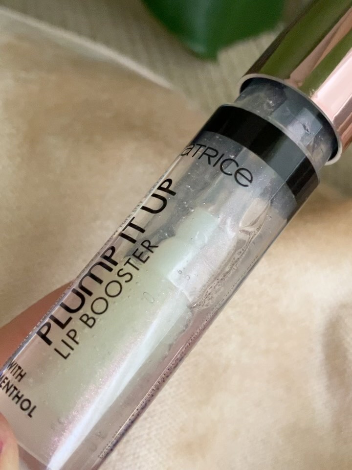 プランプ イット アップ リップ ブースター/Catrice/リップグロスを使ったクチコミ（2枚目）