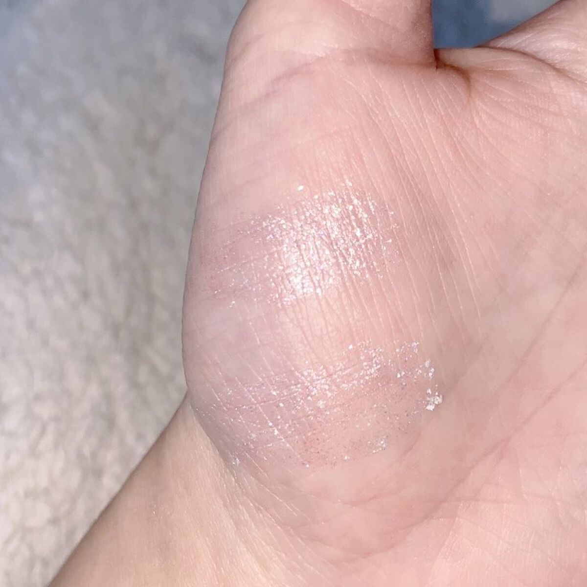 ルックアット マイアイベルベット/ETUDE/単色アイシャドウの動画クチコミ3つ目