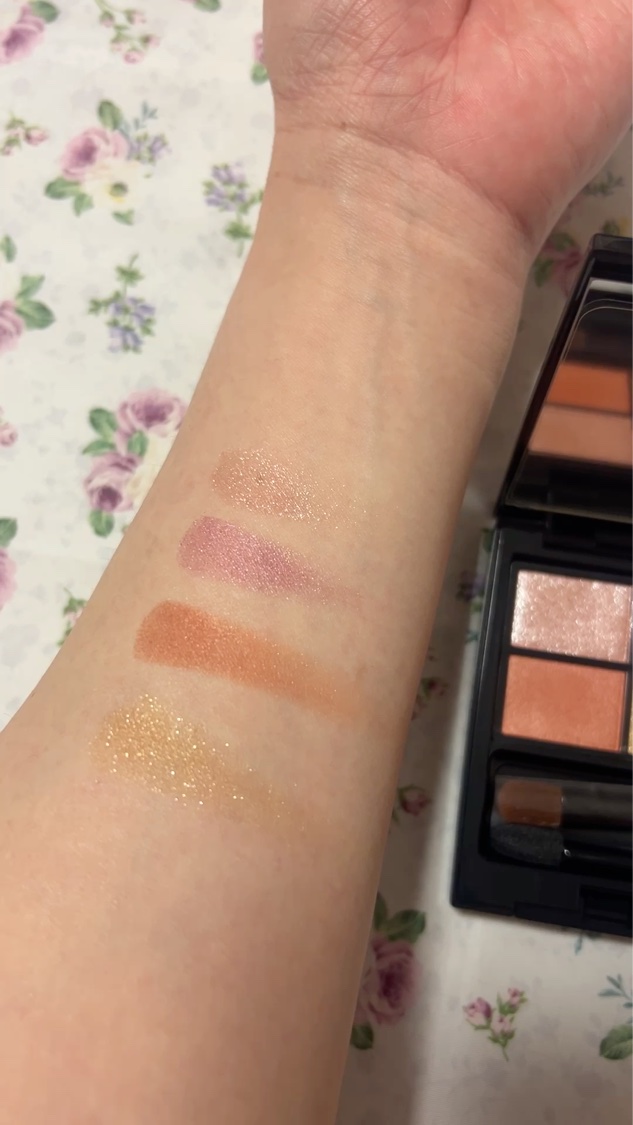 ミネラルクラッシィシャドー/エトヴォス/アイシャドウパレットを使ったクチコミ（2枚目）