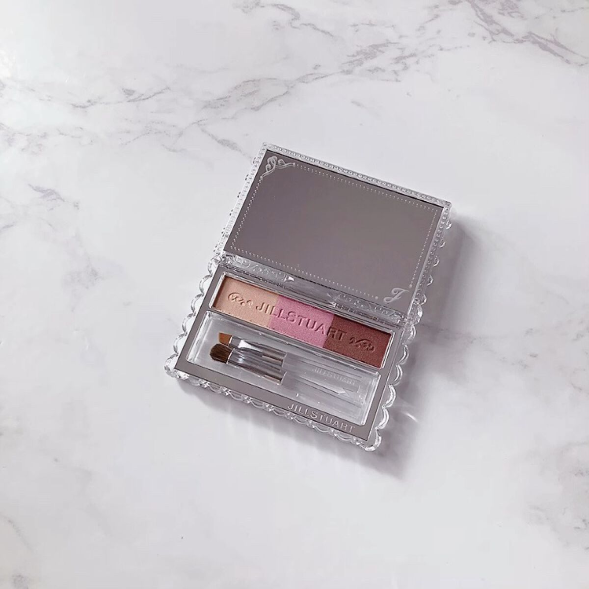 ジルスチュアート ニュアンスブロウパレット/JILL STUART/パウダーアイブロウの人気ショート動画