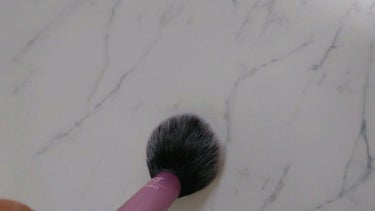 Real Techniques Blush Brushのクチコミ「リアルテクニクスブラッシュブラシ💕

だいぶ大きいけど、ふんわりしててチークがめちゃめちゃぬり.....」（2枚目）