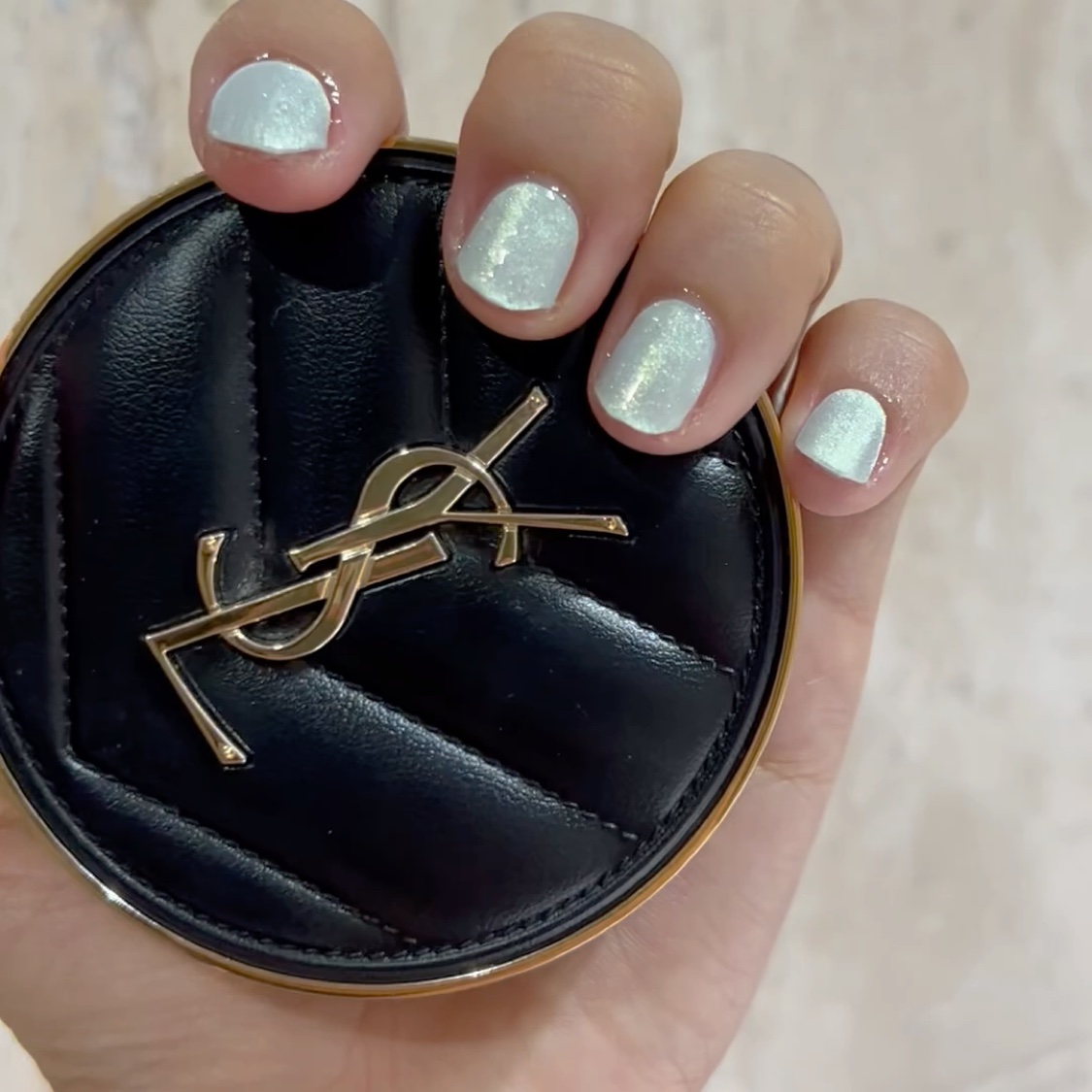 GLAZE グレーズ 半硬化タイプジェルネイルシール/DASHINGDIVA MAGICPRESS/ネイルシールの動画クチコミ1つ目