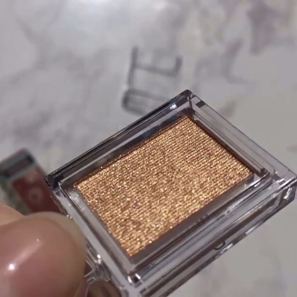 シャドーカスタマイズ/MAJOLICA MAJORCA/単色アイシャドウを使ったクチコミ（3枚目）