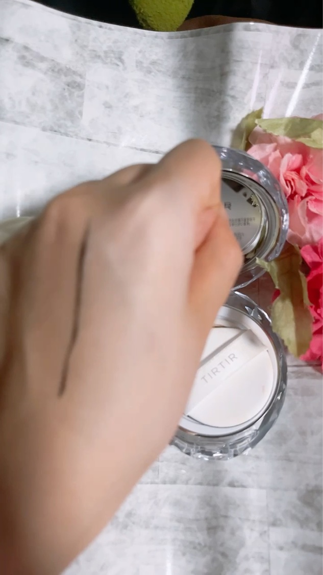 マスクフィット クリスタルメッシュクッション/TIRTIR(ティルティル)/クッションファンデーションを使ったクチコミ（3枚目）