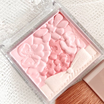 グロウフルールチークス/キャンメイク/パウダーチークの人気ショート動画