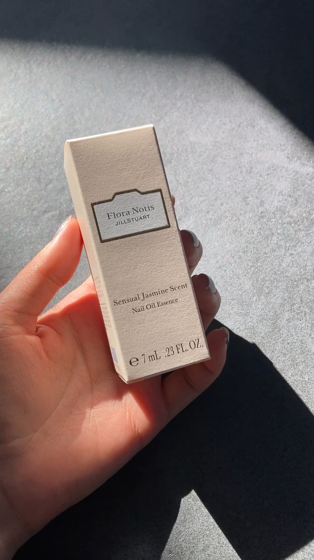 フローラノーティス ジルスチュアート センシュアルジャスミン ネイルオイルエッセンス/Flora Notis JILL STUART/ネイルオイル・トリートメントの動画クチコミ1つ目