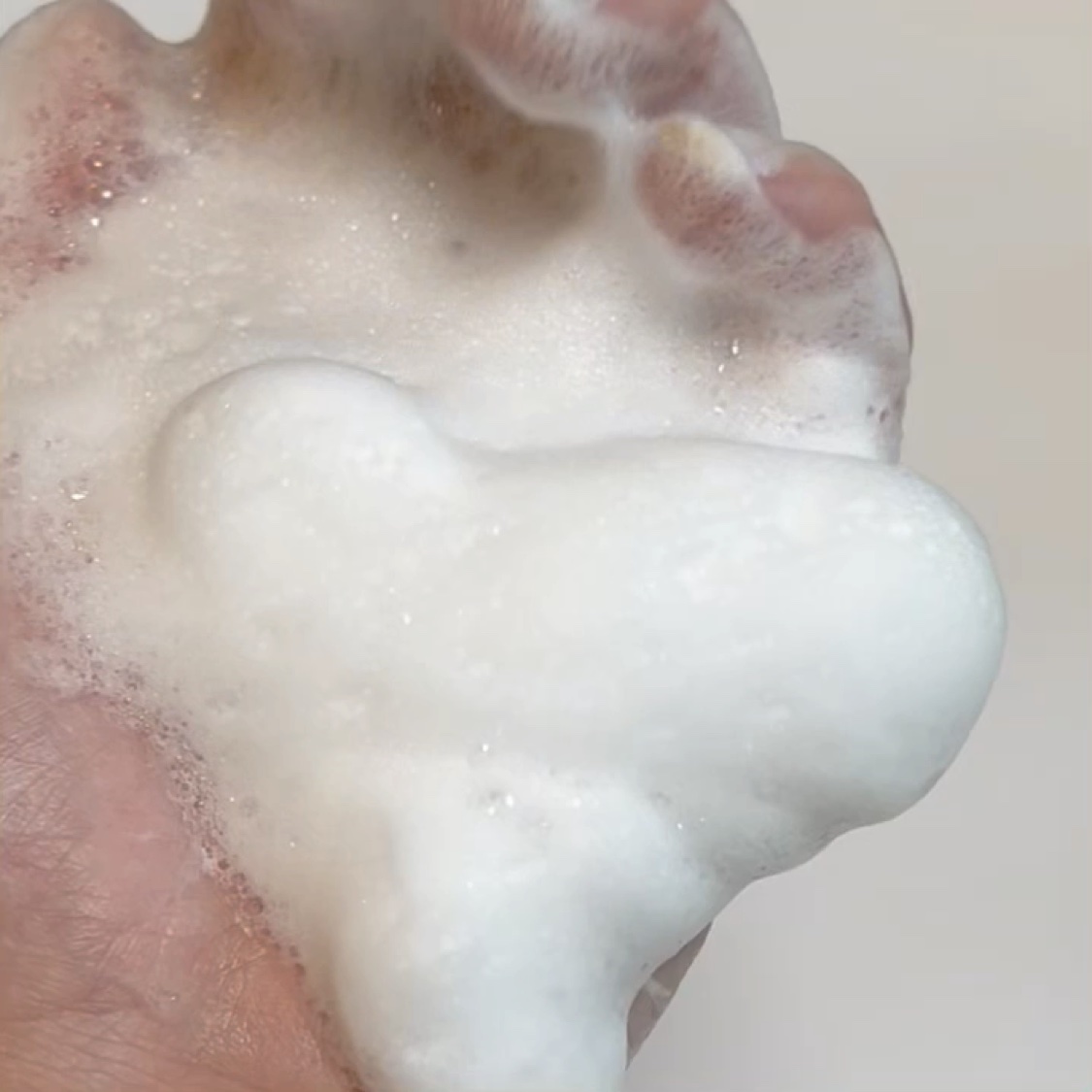 バウンシア ボディソープ エアリーブーケの香り/Bouncia/ボディソープを使ったクチコミ（3枚目）