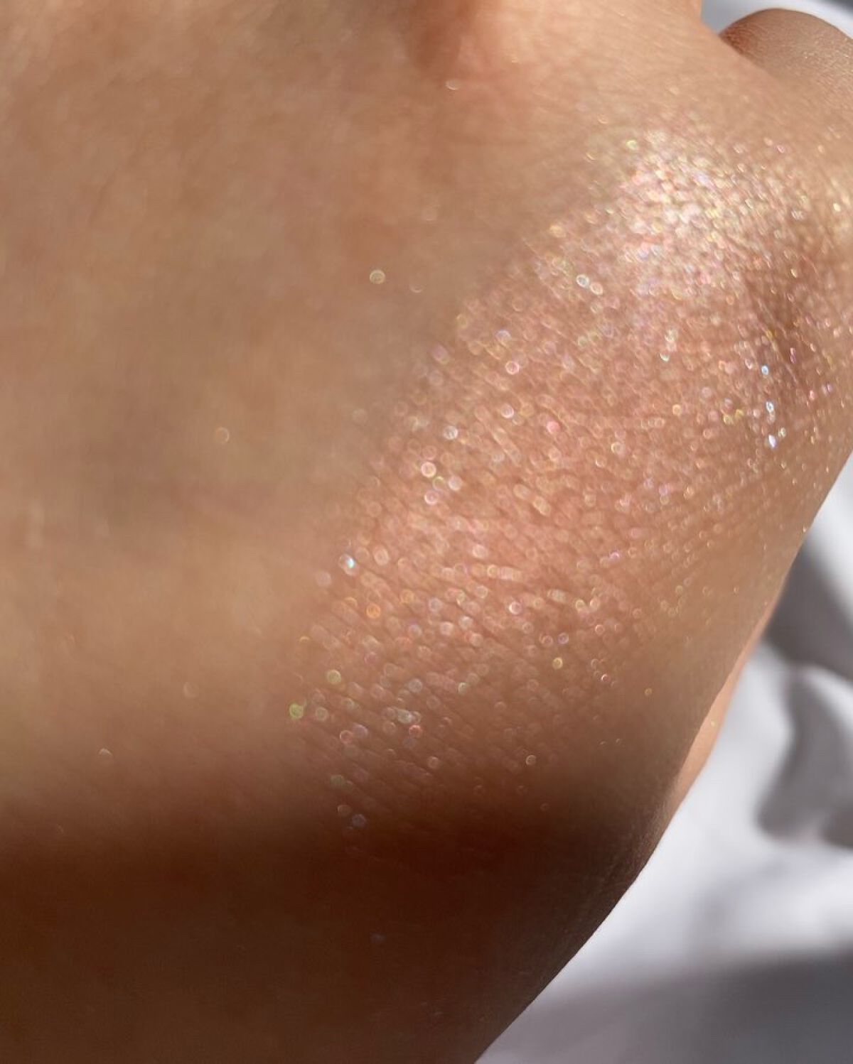 パールグロウニュアンサー/CEZANNE/パウダーハイライトを使ったクチコミ（3枚目）