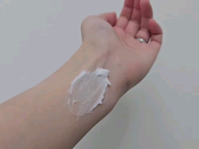 プラレセタ クリーム/BONNY&J/フェイスクリームの動画クチコミ1つ目