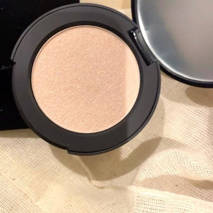 ベイクドハイライター/heme/パウダーハイライトを使ったクチコミ(4枚目)