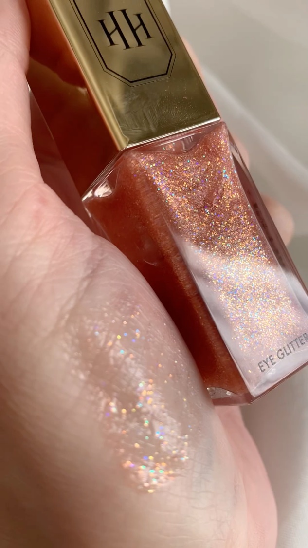 ラ・メイクハイアルアイズ/H×H/ジェル・クリームアイシャドウの動画クチコミ1つ目