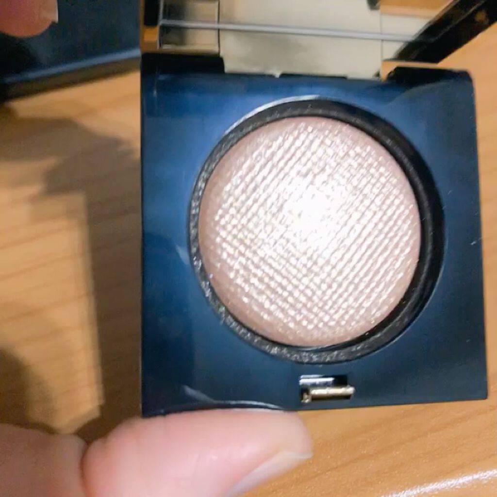 リュクスアイシャドウ/BOBBI BROWN/単色アイシャドウを使ったクチコミ（3枚目）