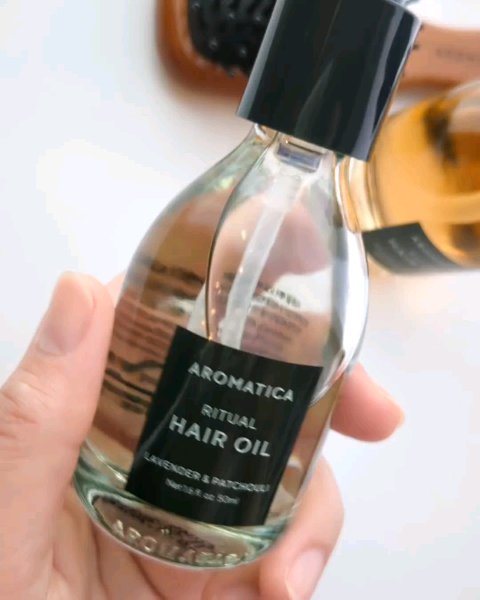 リチュアルヘアオイルジャスミン＆ベチバー/AROMATICA/ヘアオイルの動画クチコミ3つ目