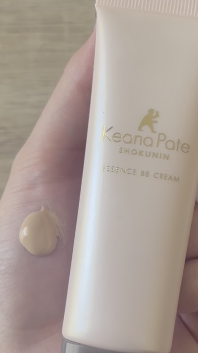 エッセンスBBクリーム N/毛穴パテ職人/BBクリームの動画クチコミ1つ目