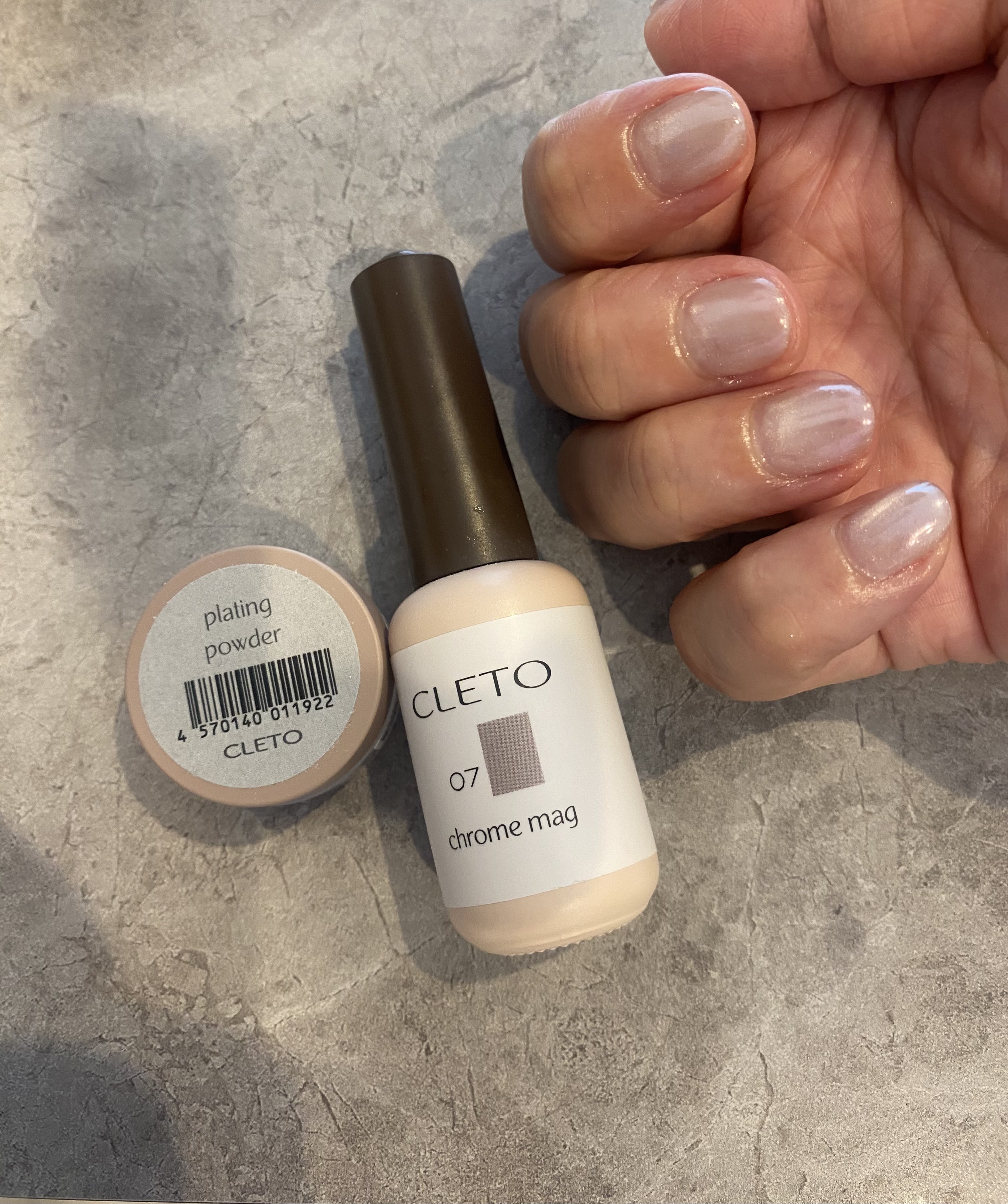 chrome mag/CLETO/ジェルネイルを使ったクチコミ（1枚目）