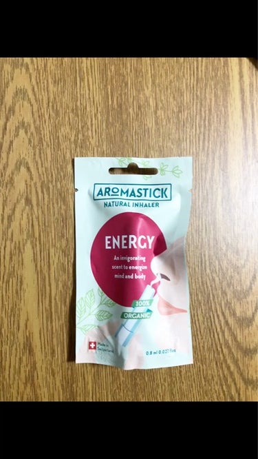 今回はAROMASTICKになります。


携帯できるアロマですね♪

ENERGYを使用してみました☺️

爽やかなペパーミントとローズマリーの香りの中からグレープフルーツが出てくる感じです。爽やかな