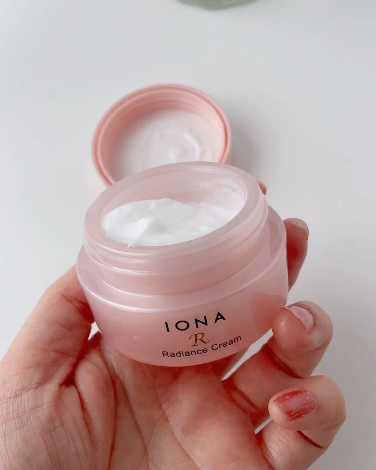 リンクル コンセントレ/イオナR (イオナアール)/アイケア・アイクリームの動画クチコミ4つ目