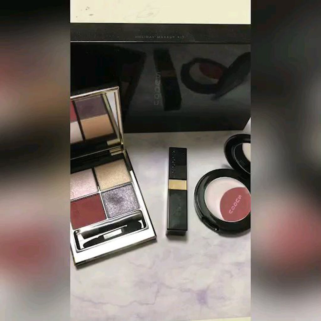 ホリデー メイクアップ キット A/B/SUQQU/メイクアップキットの人気ショート動画