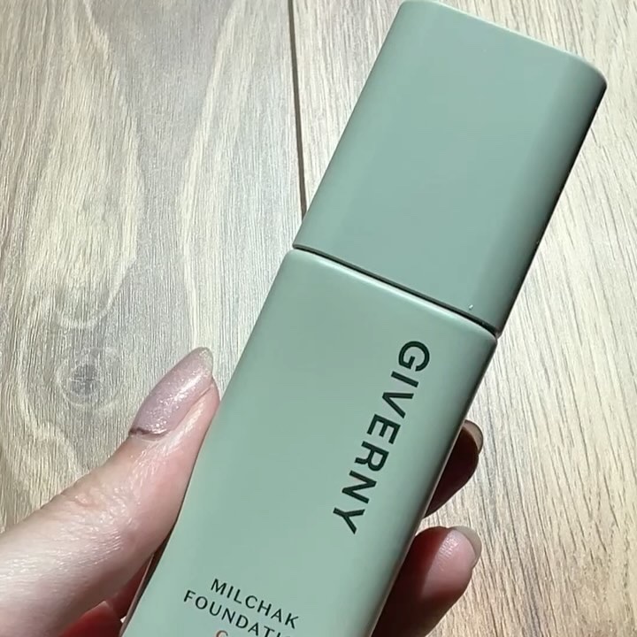 ジヴェルニー 密着カバーファンデーション/GIVERNY/リキッドファンデーションを使ったクチコミ（3枚目）