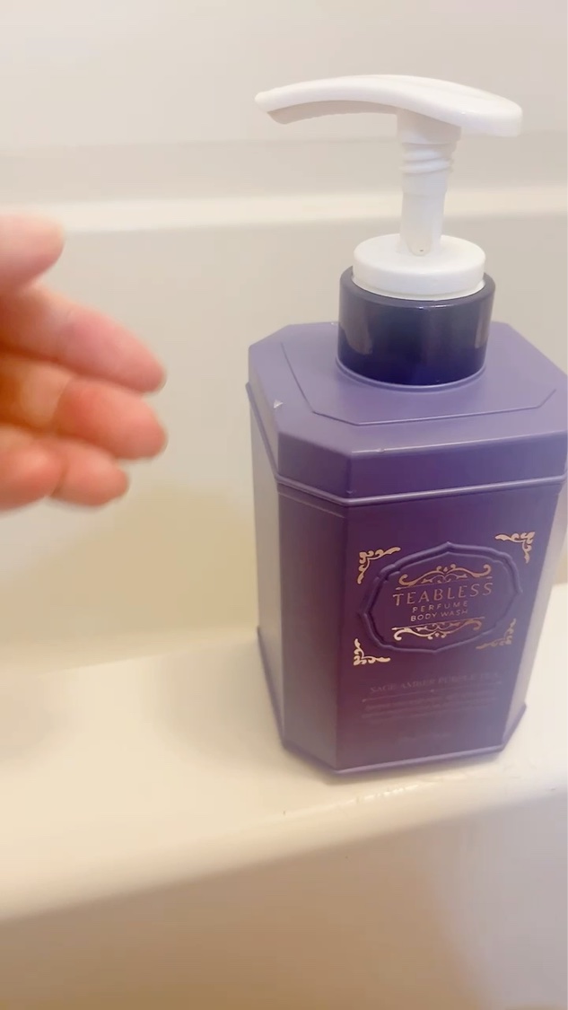 パフュームボディウォッシュ セージアンバーパープルティー/TEABLESS/ボディソープを使ったクチコミ（2枚目）