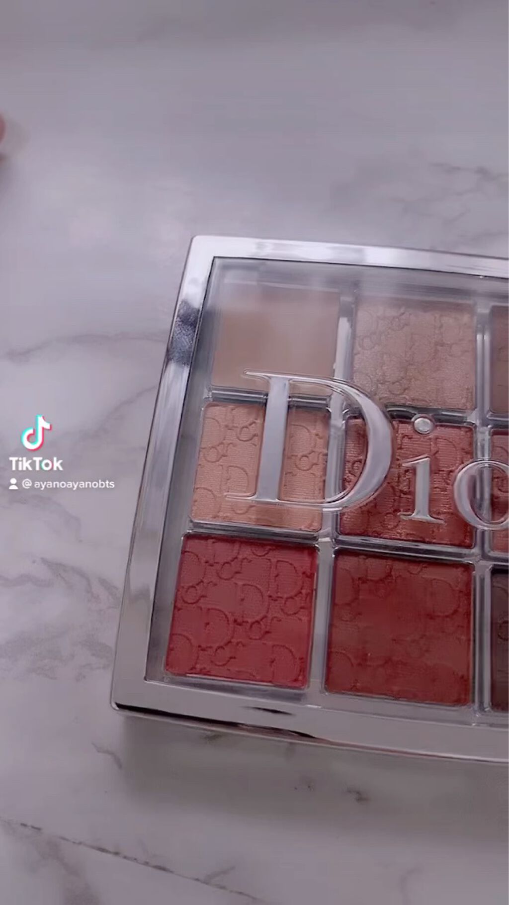 カラーステイ ルックス ブック パレット/REVLON/アイシャドウパレットを使ったクチコミ（1枚目）