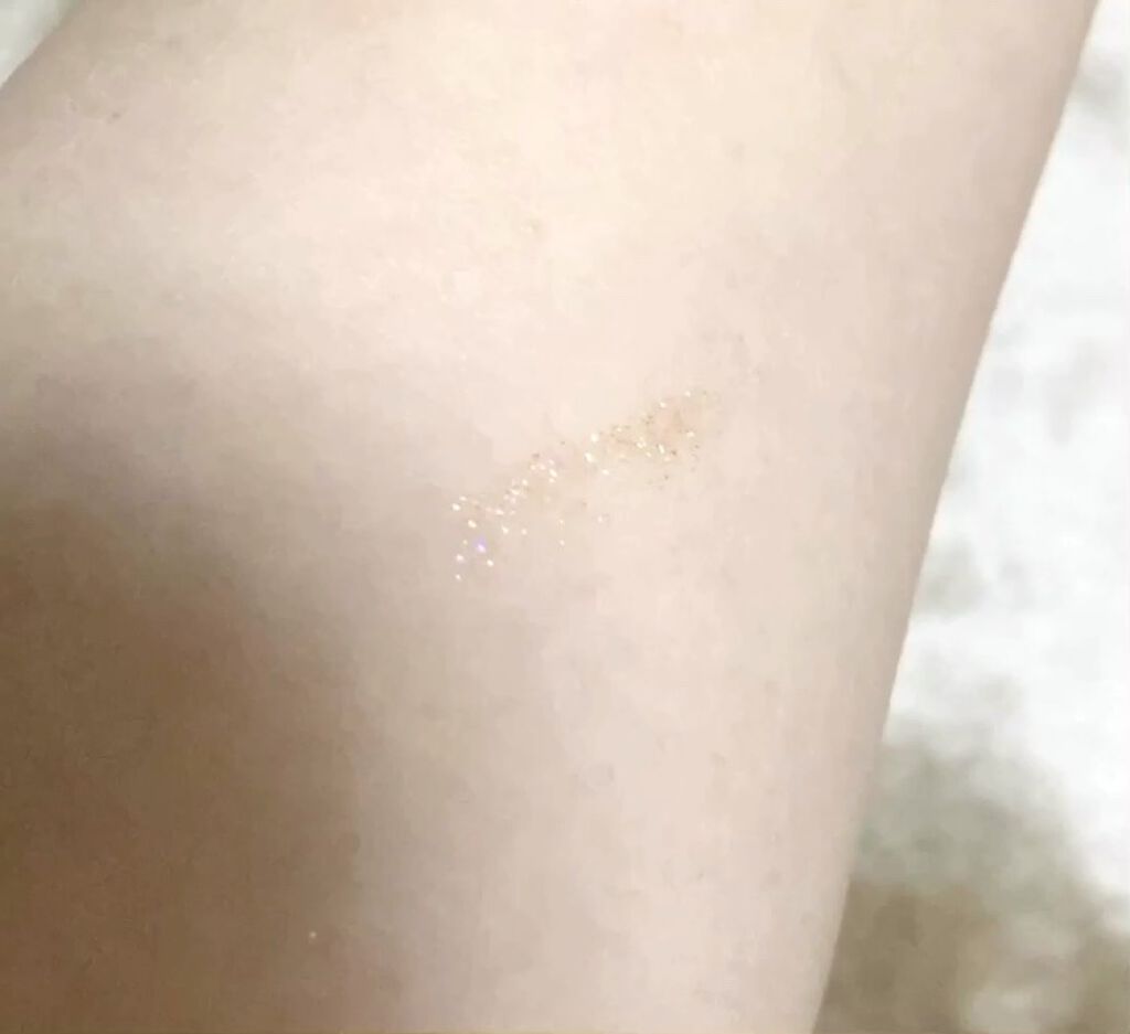 リキッド グリッター シャドウ/rom&nd/グリッターを使ったクチコミ（2枚目）