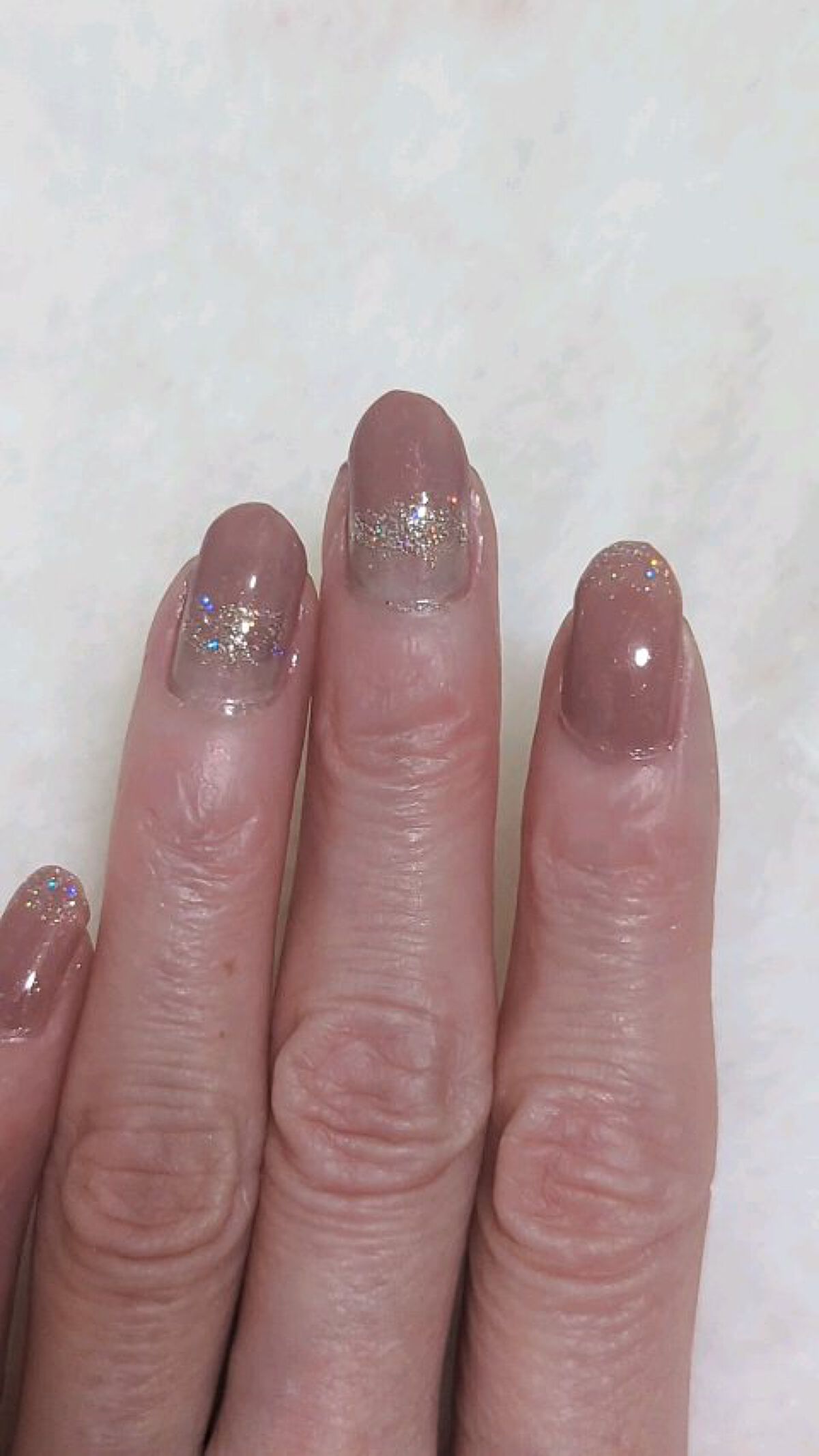 グリッタリーネイル/パラドゥ/マニキュアの動画クチコミ2つ目