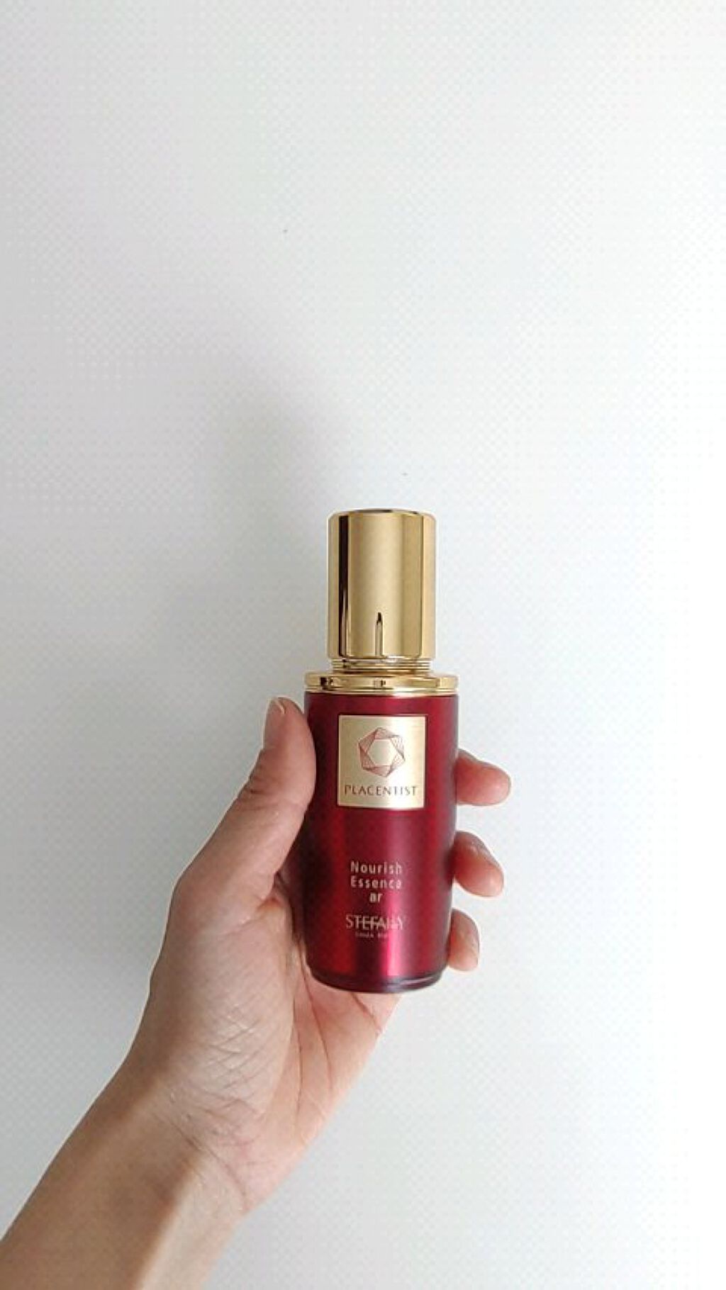 ノーリッシュエッセンスar/ステファニー/美容液の動画クチコミ1つ目