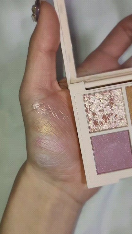 レブロン ダズル アイシャドウ クアッド/REVLON/アイシャドウパレットを使ったクチコミ(7枚目)