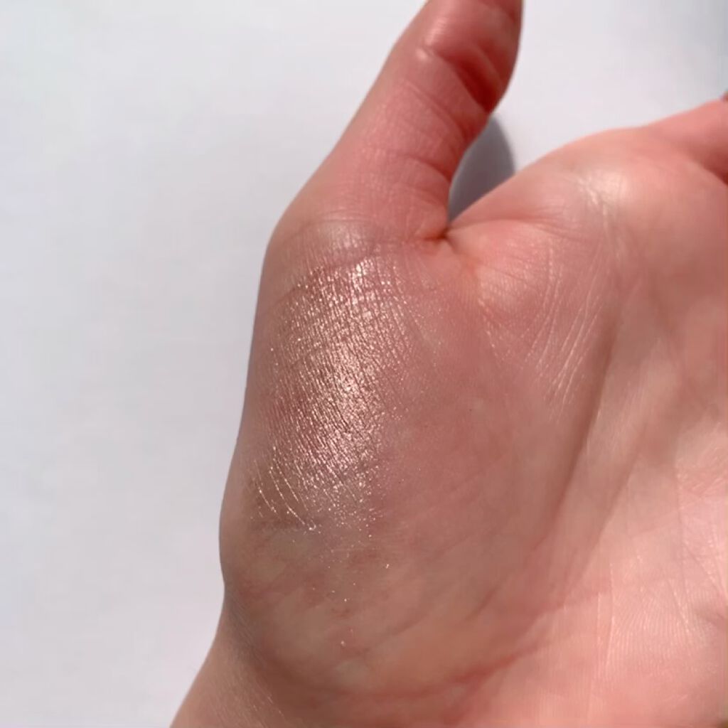 プリズムカラーピグメント/Witch's Pouch/単色アイシャドウの動画クチコミ1つ目